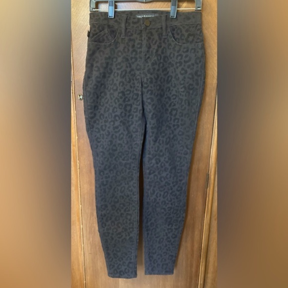 NWT-Rock & Republic Kashmiere Jeans, sz 4M